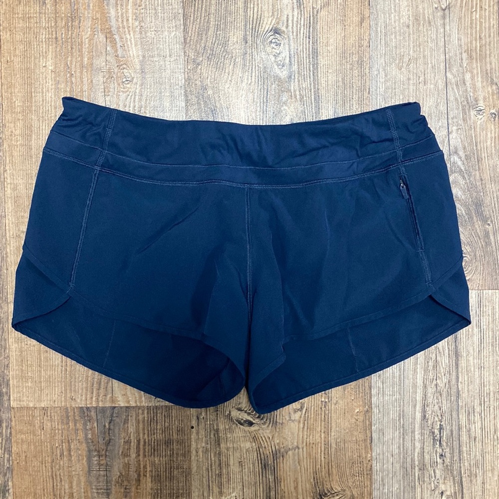 CRZ YOGA Women's Quick Dry Workout Running Shorts Mesh Liner - 2.5''